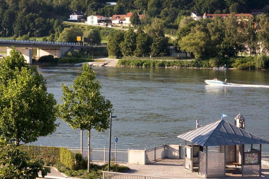 ホテルWittelsbacher Zollhaus フィルスホーフェン・アン・デア・ドナウ エクステリア 写真