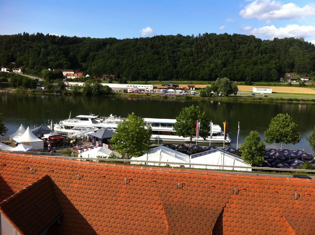 ホテルWittelsbacher Zollhaus フィルスホーフェン・アン・デア・ドナウ エクステリア 写真